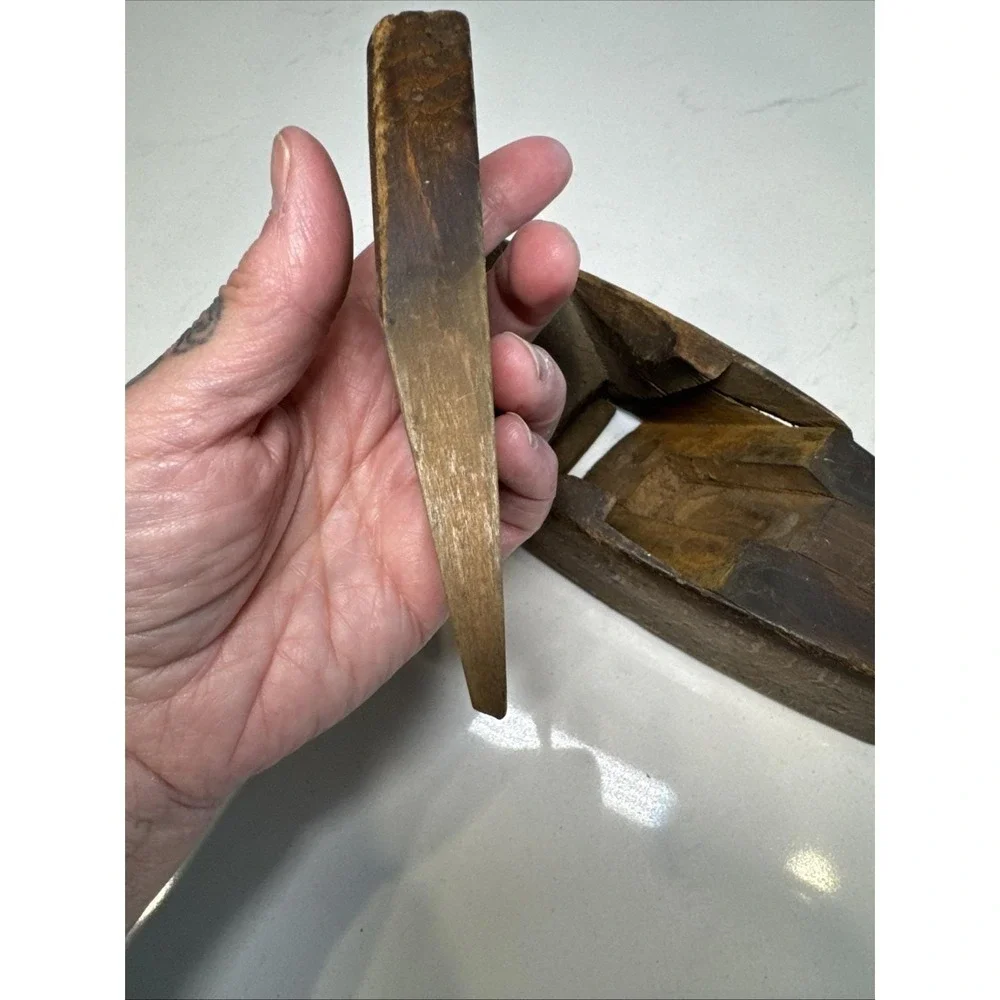 Antique Primitive 8